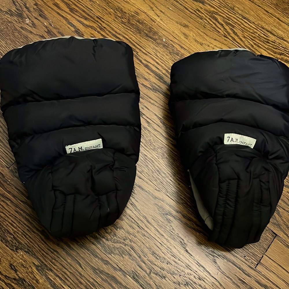 7am Enfant Stroller mittens